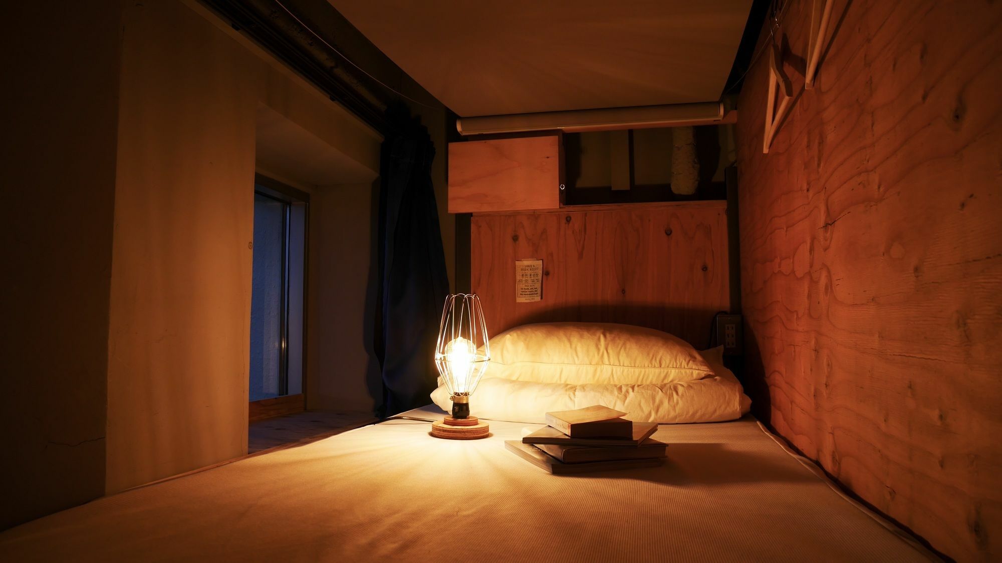 Book And Bed Tokyo-Kyoto Vandrarhem Exteriör bild